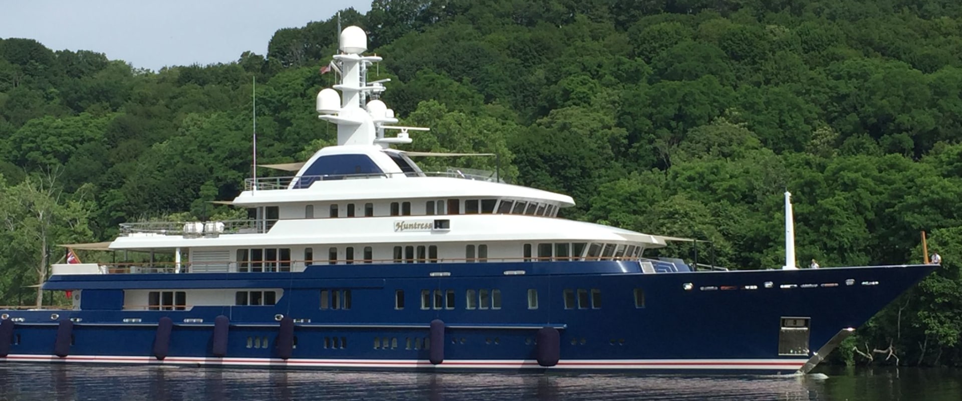 Local Yacht Shipping Costs: An Overview