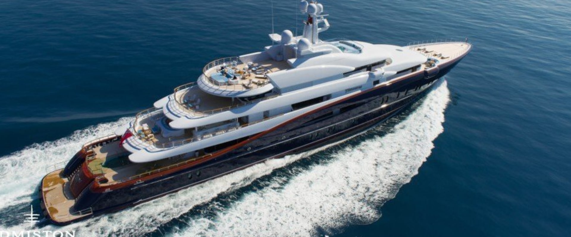 Exploring Local Yacht Brokers